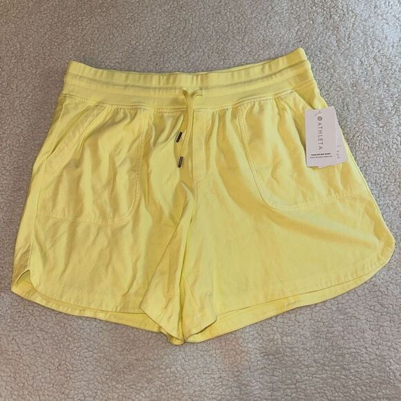 Athleta Women’s Farallon Midi Shorts Light Yellow Size 1XL NWT - Picture 1 of 9